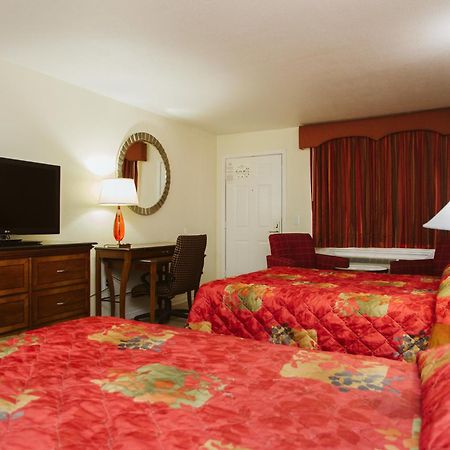 Space City Inn Houston Bagian luar foto
