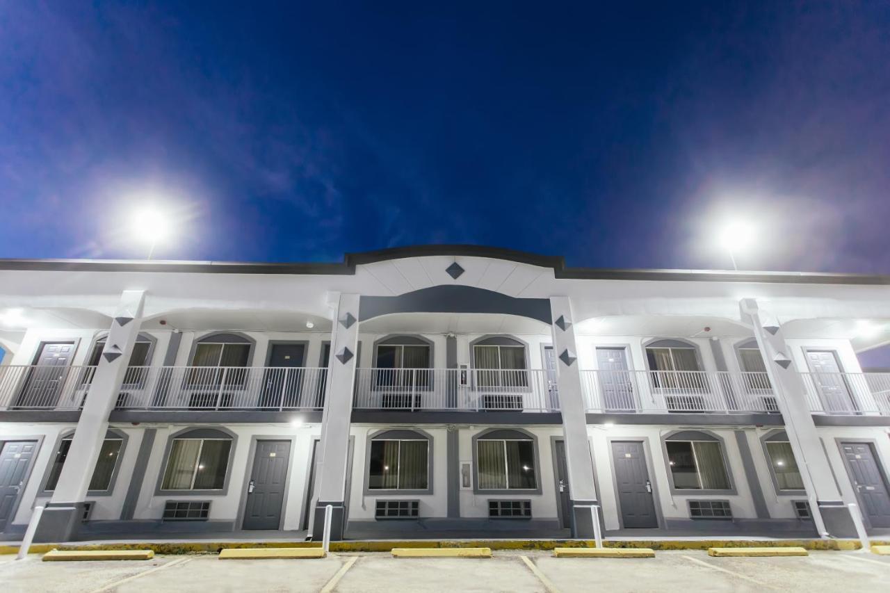 Space City Inn Houston Bagian luar foto